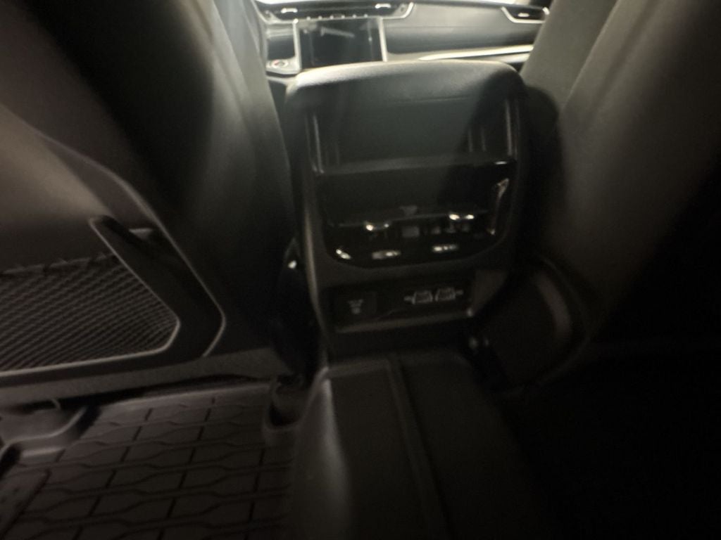 2026 Jeep Grand Cherokee Laredo X