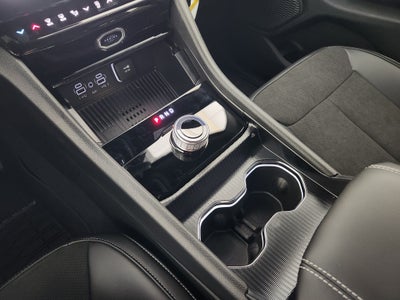 2027 Jeep Grand Cherokee Laredo Altitude