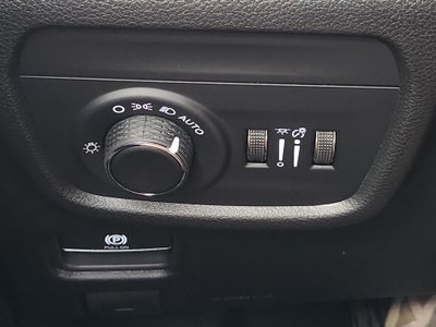2027 Jeep Grand Cherokee Laredo Altitude