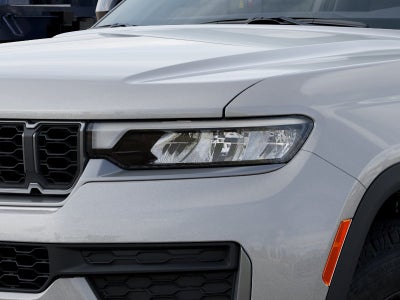 2026 Jeep Grand Cherokee Laredo Altitude