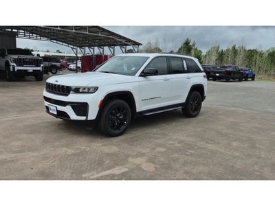 2026 Jeep Grand Cherokee Laredo Altitude