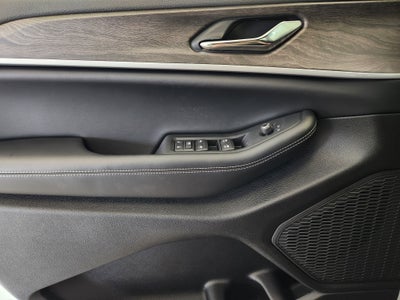 2027 Jeep Grand Cherokee Laredo Altitude