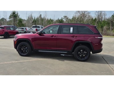 2026 Jeep Grand Cherokee Laredo Altitude
