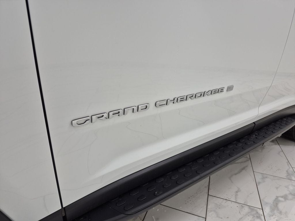 2025 Jeep Grand Cherokee Laredo X