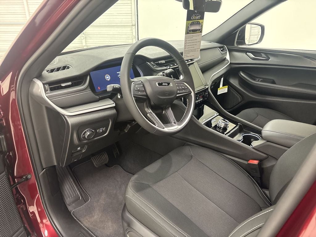 2026 Jeep Grand Cherokee Laredo X