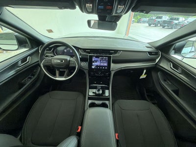 2026 Jeep Grand Cherokee Laredo X