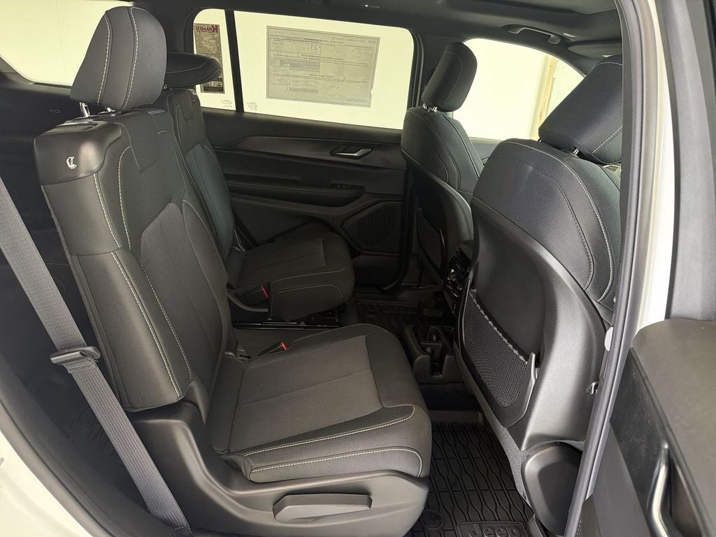 2026 Jeep Grand Cherokee Laredo X
