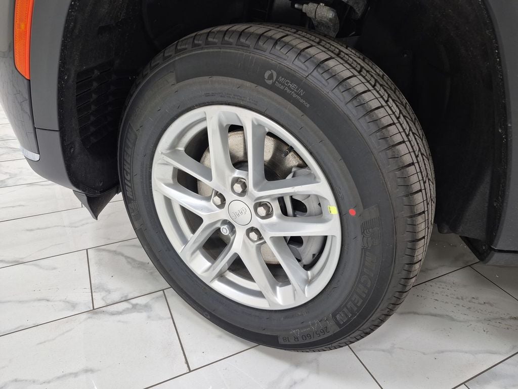 2025 Jeep Grand Cherokee Laredo X