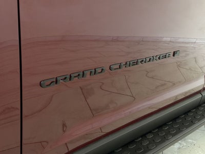 2026 Jeep Grand Cherokee Laredo Altitude