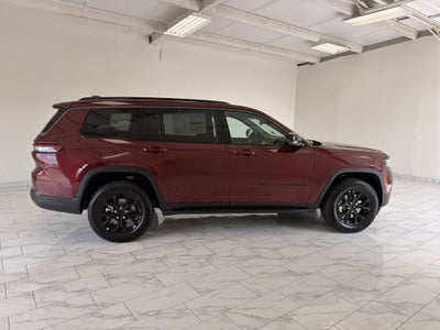2026 Jeep Grand Cherokee Laredo Altitude