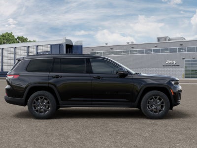 2027 Jeep Grand Cherokee Laredo Altitude