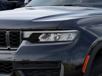 2027 Jeep Grand Cherokee Laredo Altitude
