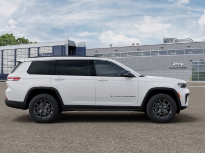 2027 Jeep Grand Cherokee Laredo Altitude