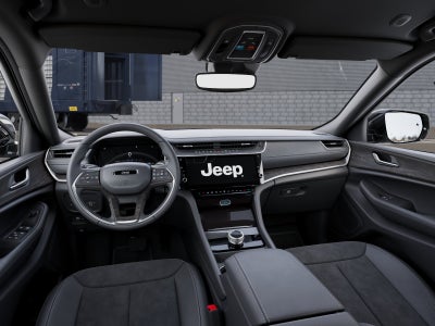 2027 Jeep Grand Cherokee Laredo Altitude