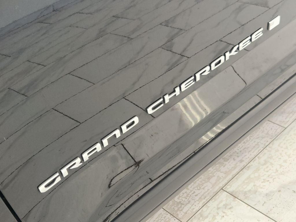 2023 Jeep Grand Cherokee L Laredo