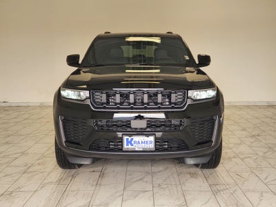2027 Jeep Grand Cherokee Laredo Altitude