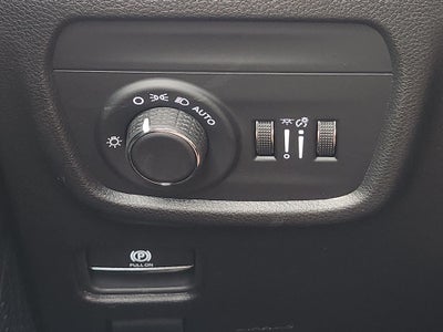 2027 Jeep Grand Cherokee Laredo Altitude