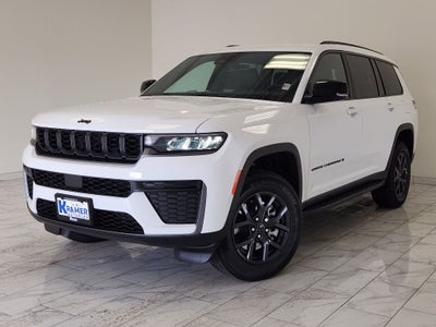 2027 Jeep Grand Cherokee Laredo Altitude