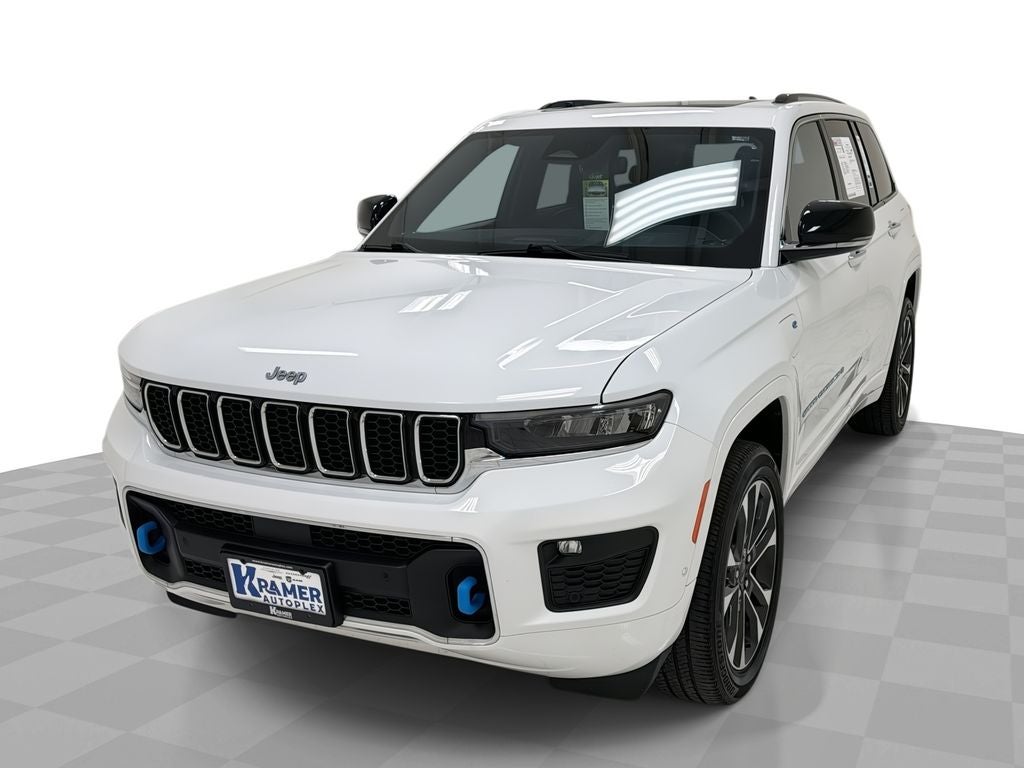 2023 Jeep Grand Cherokee Overland 4xe 4x4's photo