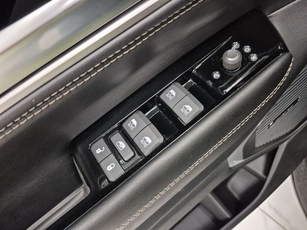 2026 Jeep Grand Wagoneer Base