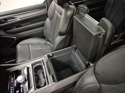 2026 Jeep Grand Wagoneer Base