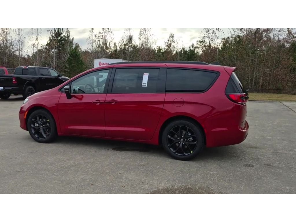 2026 Chrysler Pacifica Limited