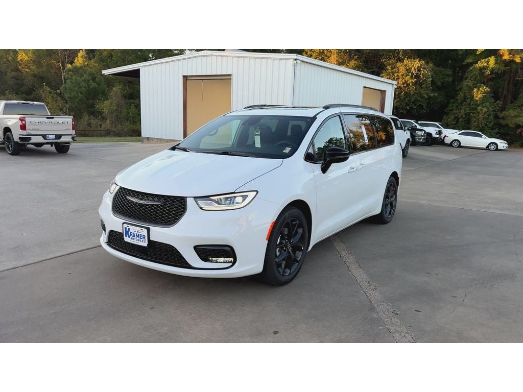 2026 Chrysler Pacifica Limited