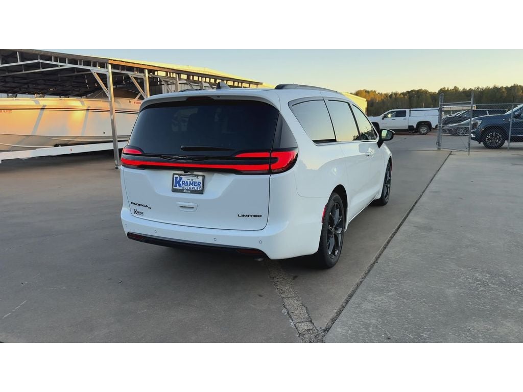 2026 Chrysler Pacifica Limited
