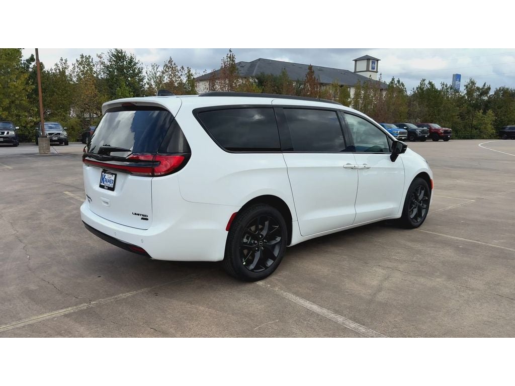 2026 Chrysler Pacifica Limited