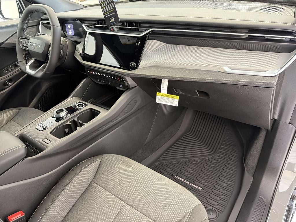 2026 Jeep Cherokee Laredo