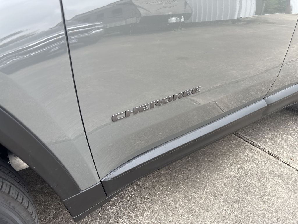 2026 Jeep Cherokee Laredo