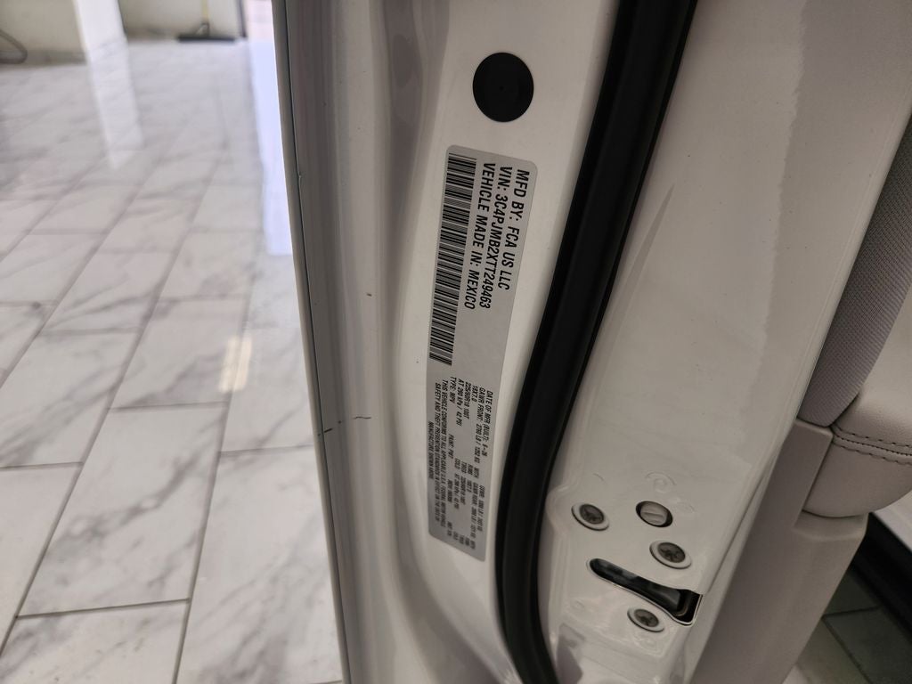 2026 Jeep Cherokee Laredo