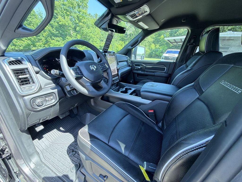 2026 RAM Ram 3500 Pickup Laramie - Photo 10