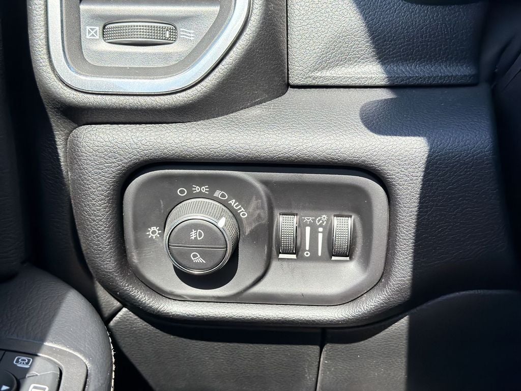 2026 RAM Ram 3500 Pickup Laramie - Photo 18