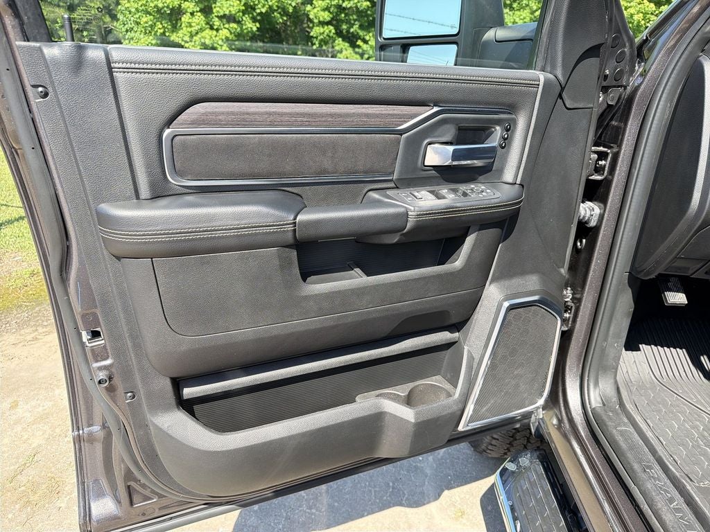 2026 RAM Ram 3500 Pickup Laramie - Photo 23