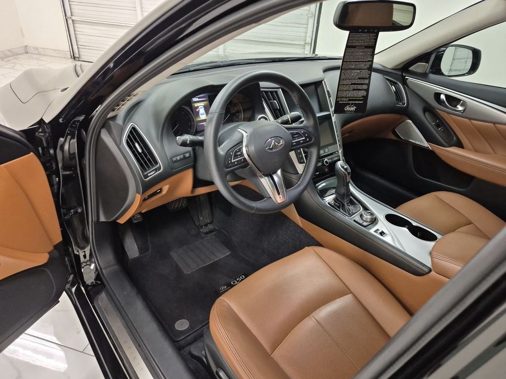 2023 INFINITI Q50 LUXE