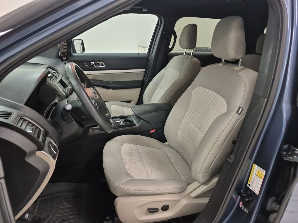 2019 Ford Explorer Base