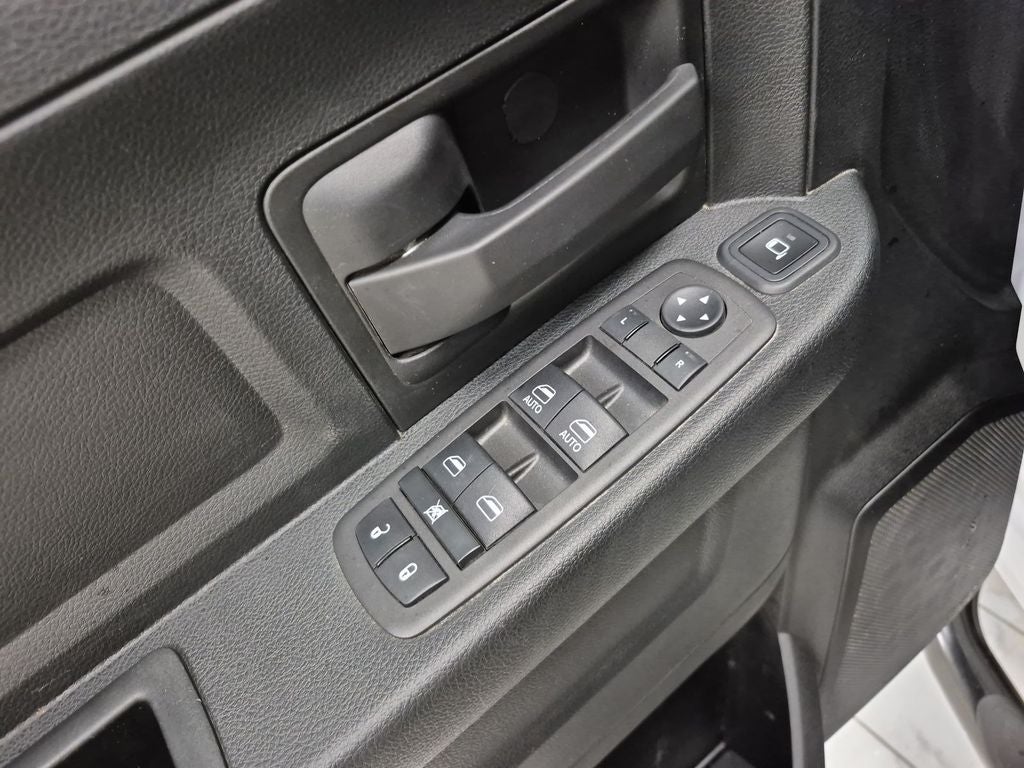 2023 RAM 2500 Tradesman Crew Cab 4x4 8' Box