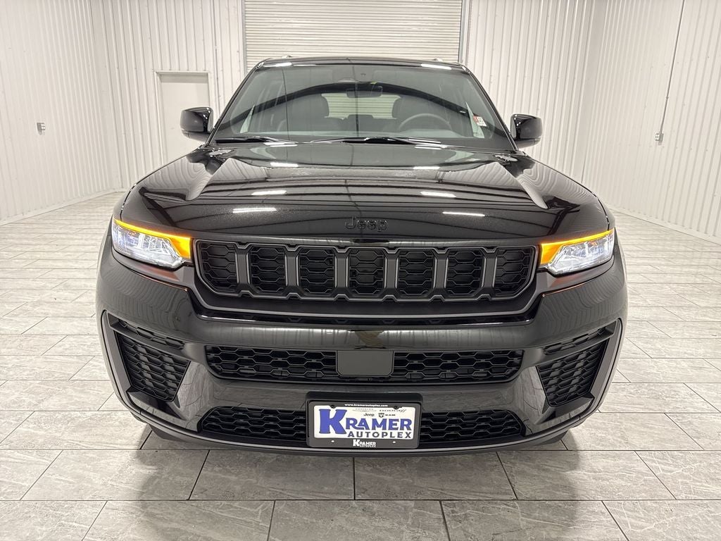 2026 Jeep Grand Cherokee GRAND CHEROKEE LAREDO ALTITUDE 4X2