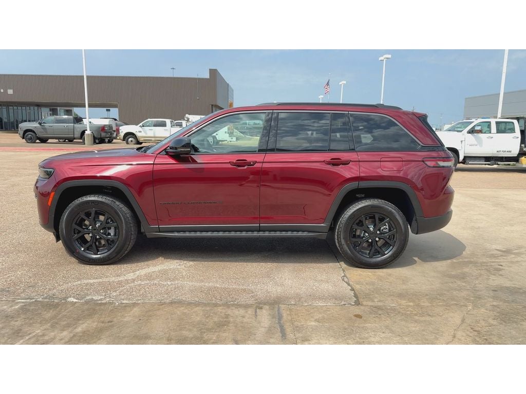 2026 Jeep Grand Cherokee GRAND CHEROKEE LAREDO ALTITUDE 4X2