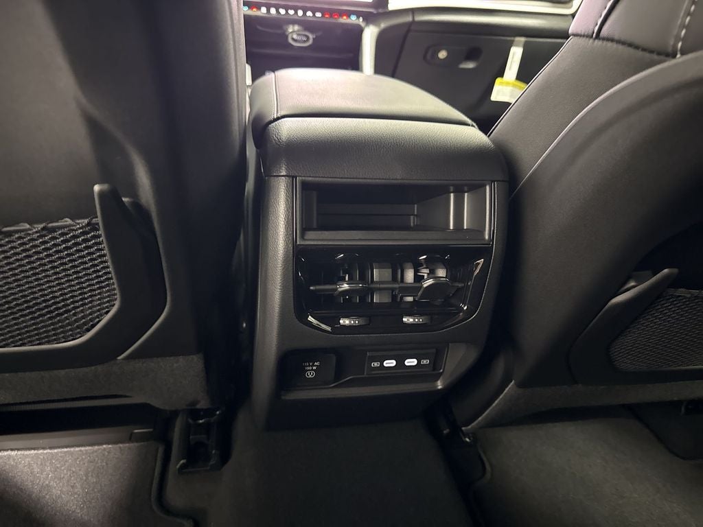 2026 Jeep Grand Cherokee GRAND CHEROKEE LAREDO ALTITUDE 4X2