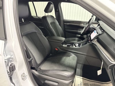 2026 Jeep Grand Cherokee GRAND CHEROKEE LAREDO ALTITUDE 4X2