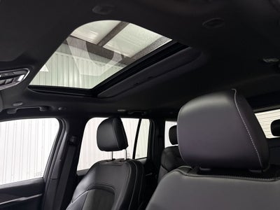 2026 Jeep Grand Cherokee GRAND CHEROKEE LAREDO ALTITUDE 4X2