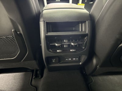 2026 Jeep Grand Cherokee GRAND CHEROKEE LAREDO ALTITUDE 4X2