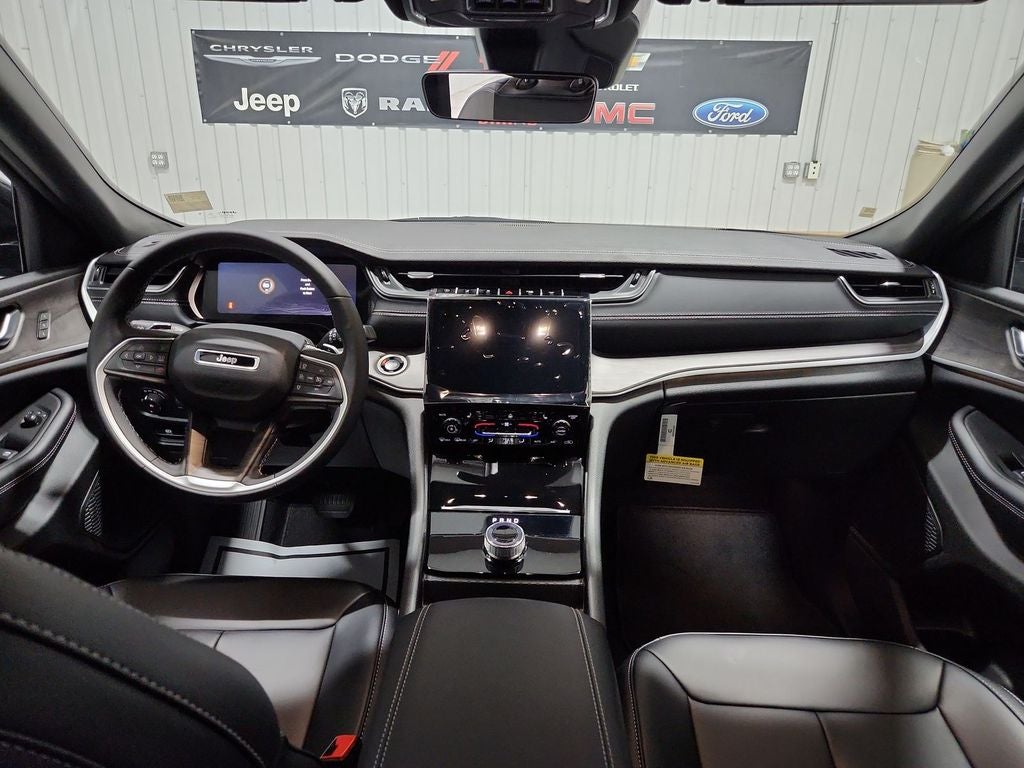 2025 Jeep Grand Cherokee GRAND CHEROKEE LIMITED 4X2