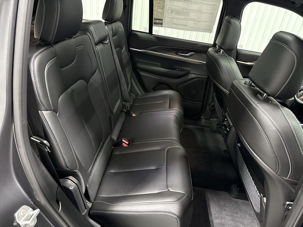 2025 Jeep Grand Cherokee GRAND CHEROKEE LIMITED 4X2