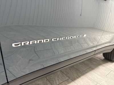 2027 Jeep Grand Cherokee Limited