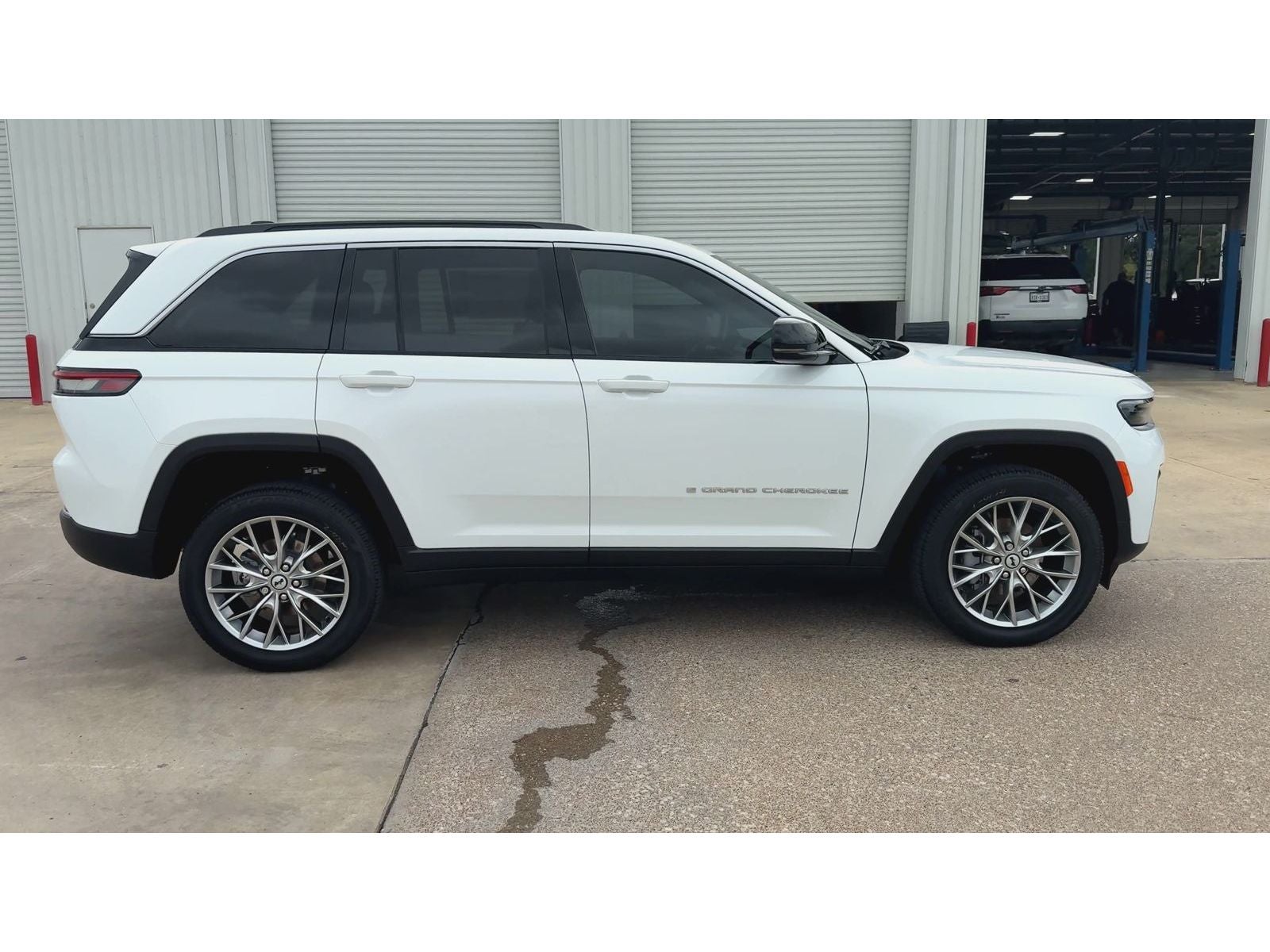 2027 Jeep Grand Cherokee Limited