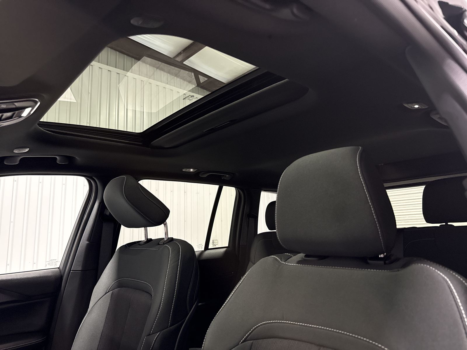 2027 Jeep Grand Cherokee Laredo X