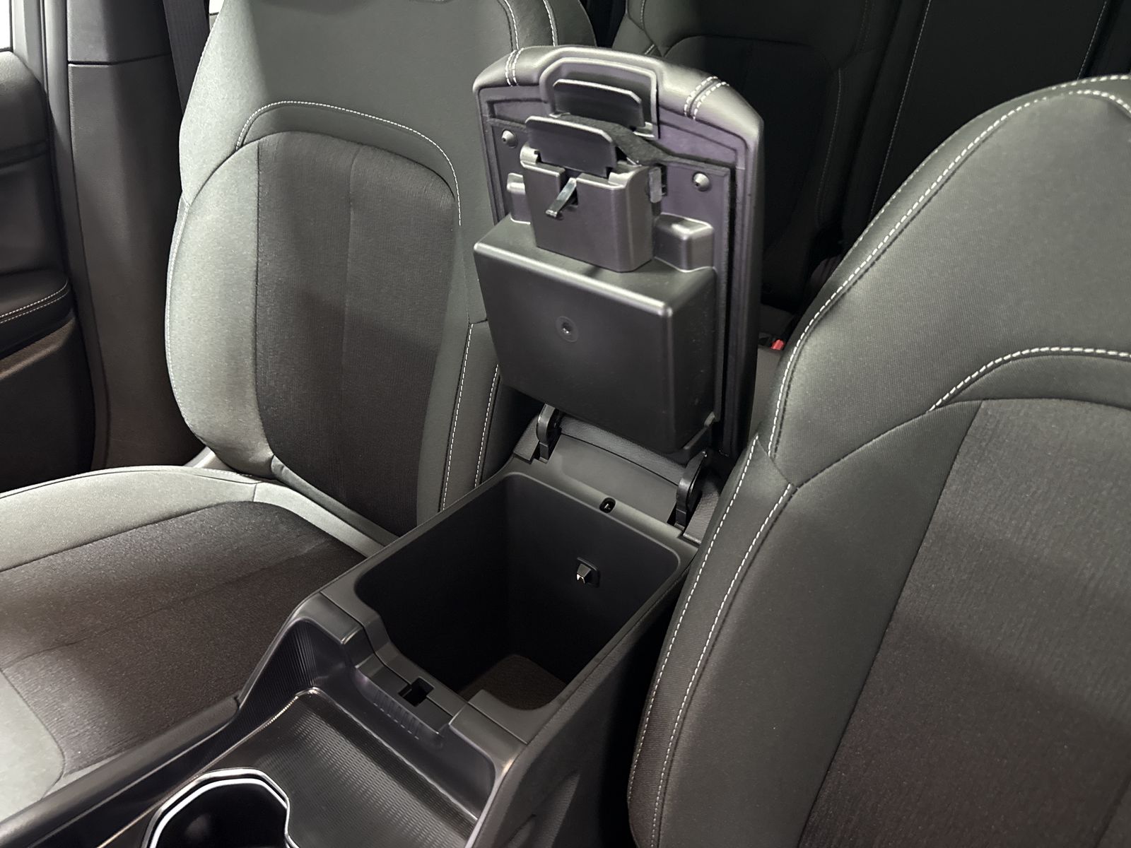 2027 Jeep Grand Cherokee Laredo X